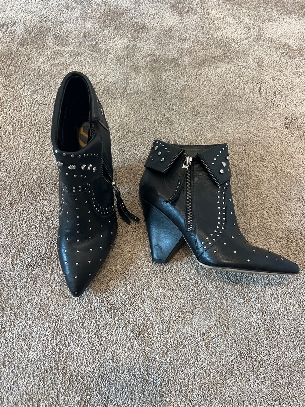 Sam Edelman Leather Black Studded Pointed-Toe Women’s Ankle Booties, size 9